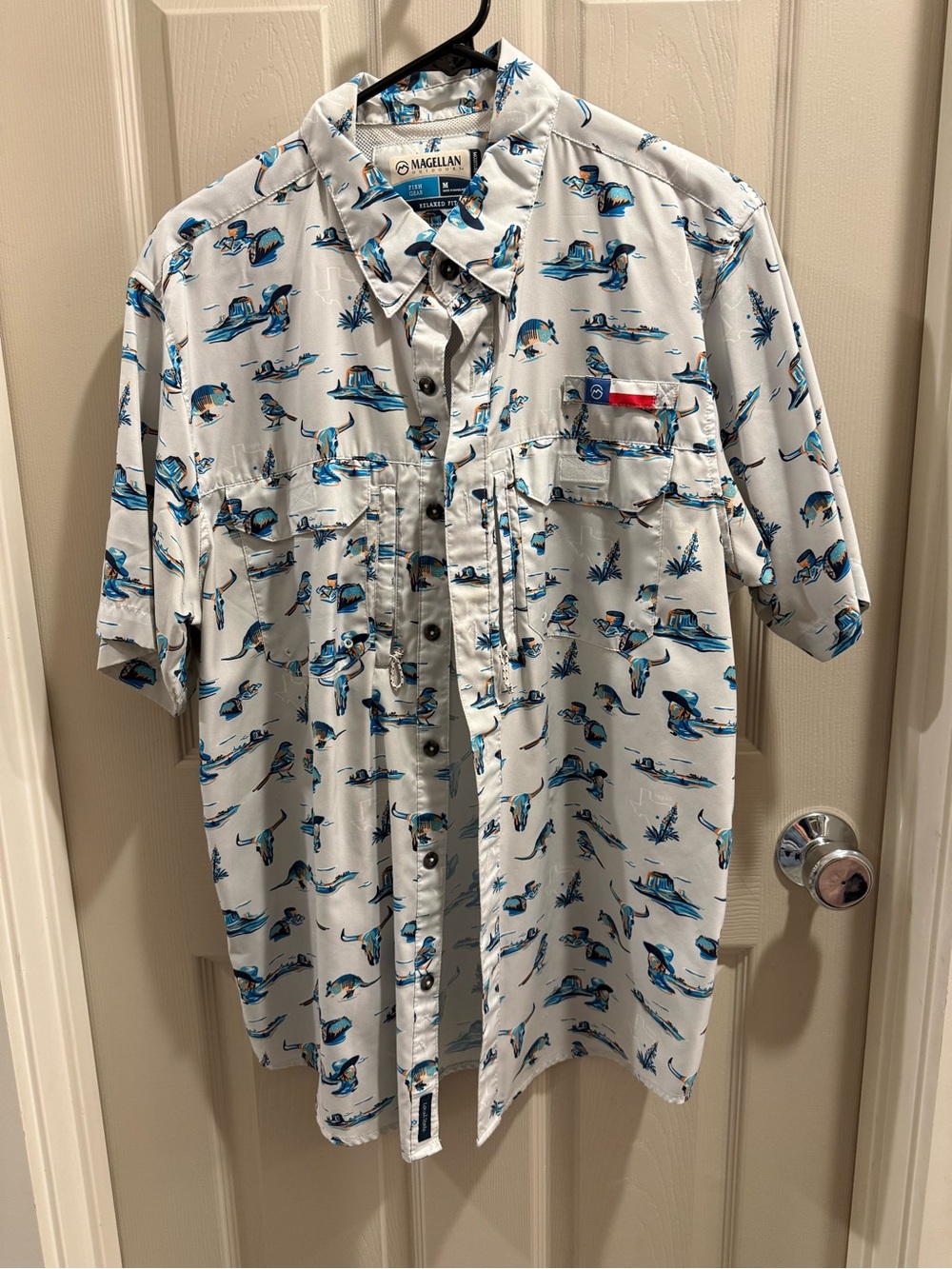 Magellan Outdoors White Shirt with Blue Texas Animals Print